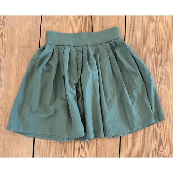 NWT Manhattan Tennis Better Together Green Sweatshirt Skirt Set XS - Picture 7 of 11